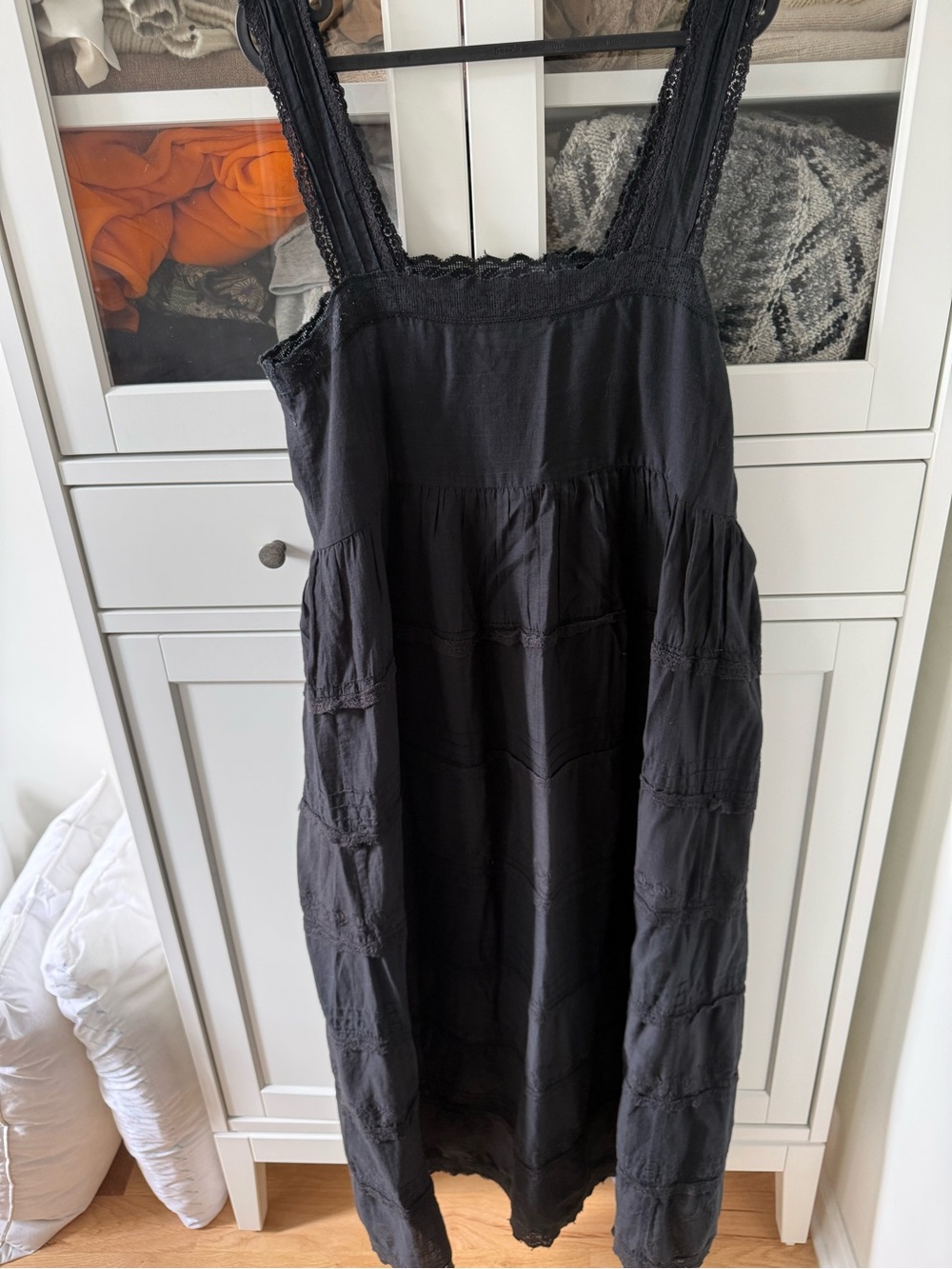 The GREAT black and white (2)  Lace-Trim Sleeveless Midi Dress - Picture 4 of 7